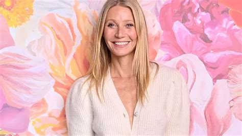 nude pics of gwyneth paltrow|Gwyneth Paltrow Poses Nude for 50th Birthday in Stunning。